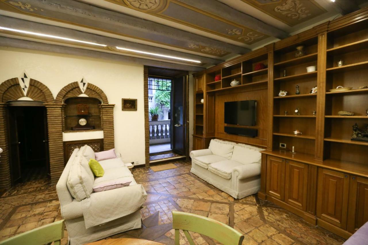 Palazzo Alibrandi House Rom
